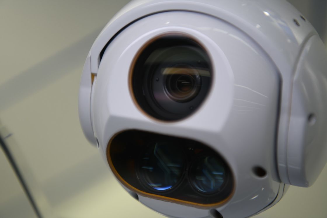 Sensor FHD 30X EO Dan Pengukur Jarak Laser 905nm Sistem Pengawasan Optik Elektro Sayap Tetap